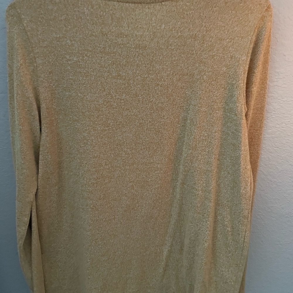 American eagle yellow long sleeve T-shirt